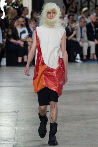 Look 36